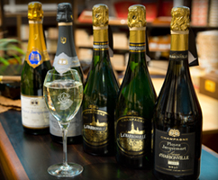 Fine Dining and Cigar pairing “Vintage Champagnes and Caviars”
