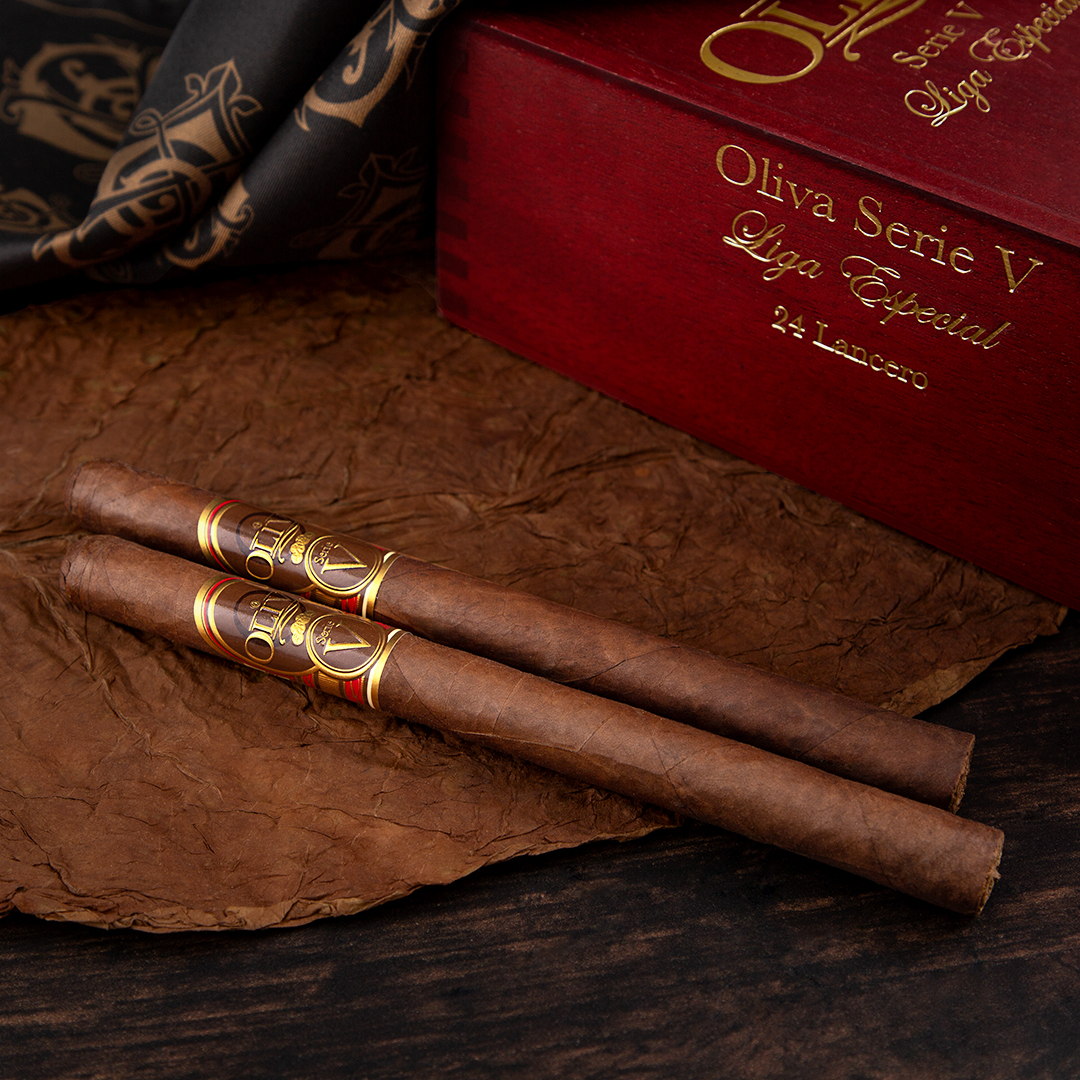 Oliva Serie V Lancero