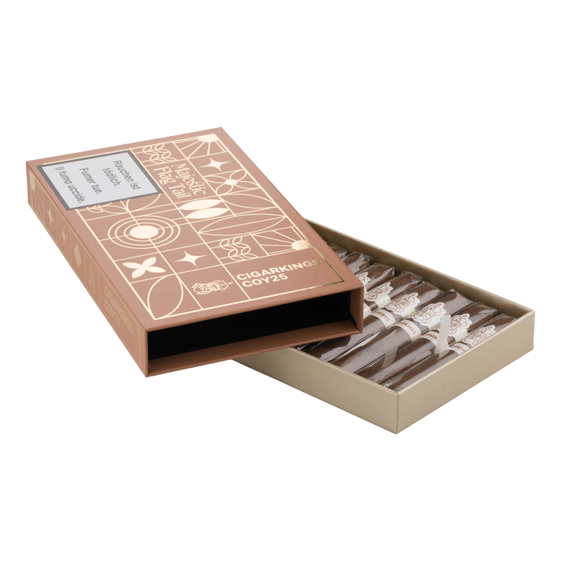 coy-25-majestic-flag-tail-box