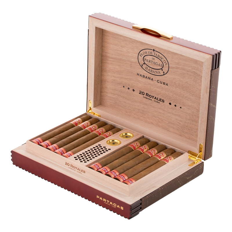 royales-2025-travel-retail-box