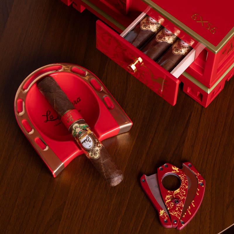 year-of-the-horse-toro-extra-box