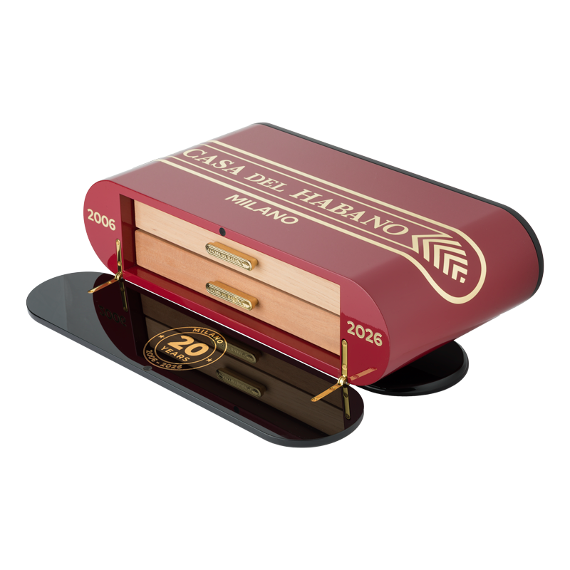 cdh-milan-20-anniversary-humidor-set