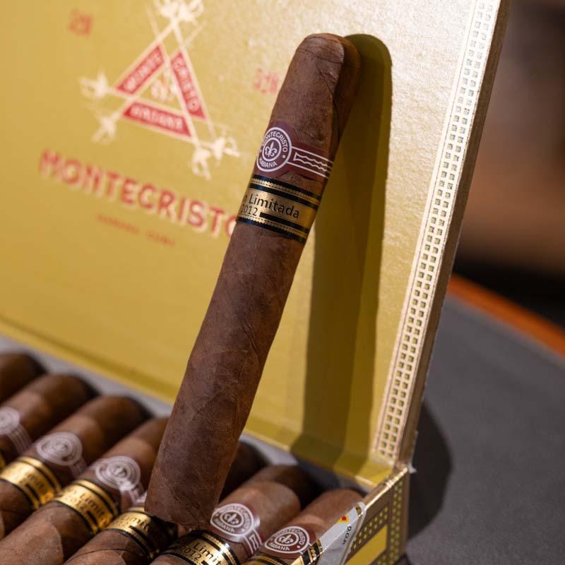 montecristo-520-2012-stick