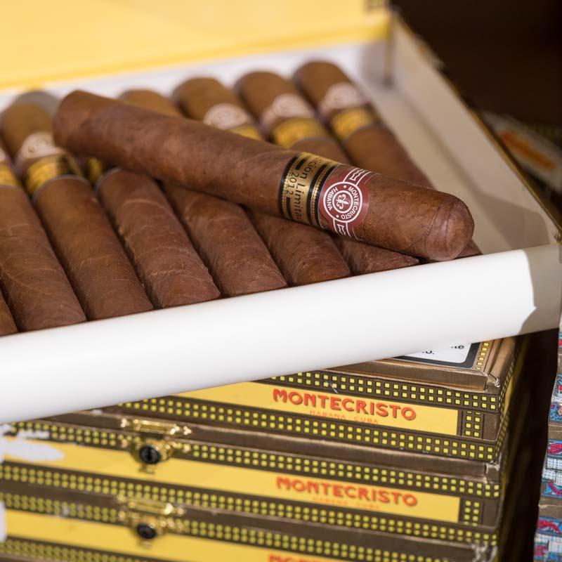 montecristo-520-2012-stick