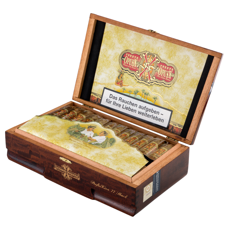 ARTURO FUENTE OPUS X PERFECXION 77 SHARK Box 36