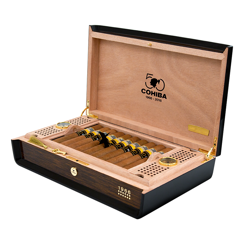 COHIBA HUMIDOR MAJESTUOSOS 1966 Box 20